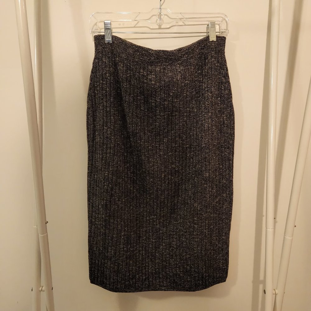 Max Studio | Ribbed Knit Pencil Midi Skirt in a Speckled Gray Color, Size M